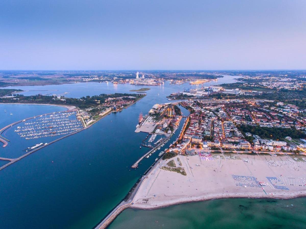 Kapitaen Karsten Rostock Exterior foto